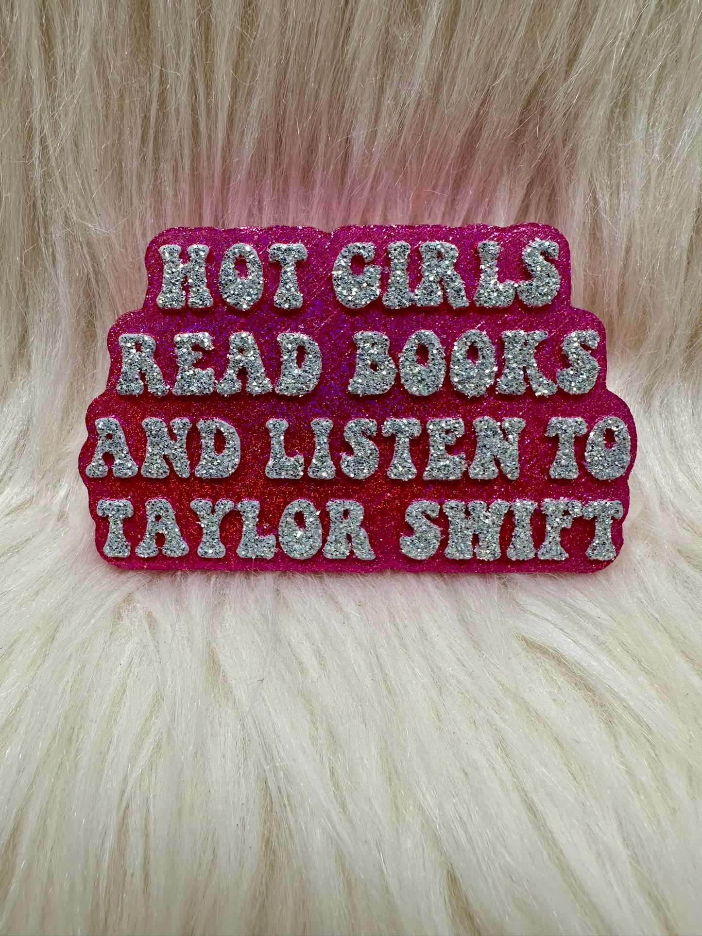 Hot Girls Read Books And Listen To TS Freshie